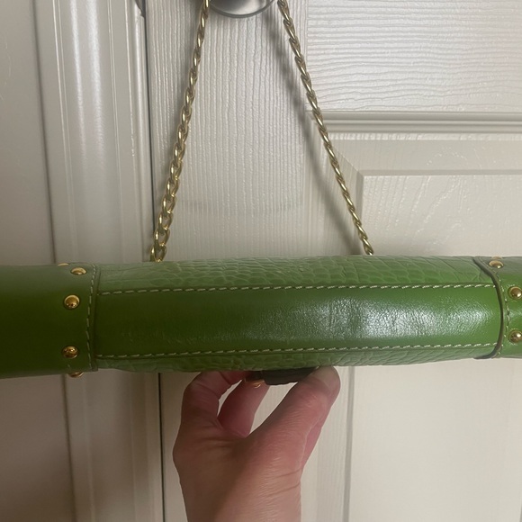 Michael Kors Green Crocodile Print Shoulder Handbag - Picture 8 of 16